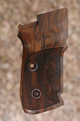 CZ 82/83 GRIPS With Finger grooves (checkered)