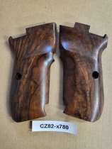 CZ 82/83 REPLACEMENT GRIPS (Smooth #780)