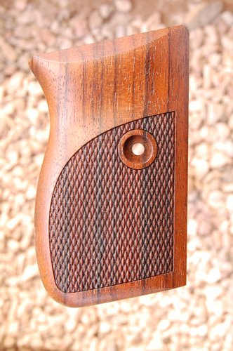 MAUSER 1914 grips (checkered)