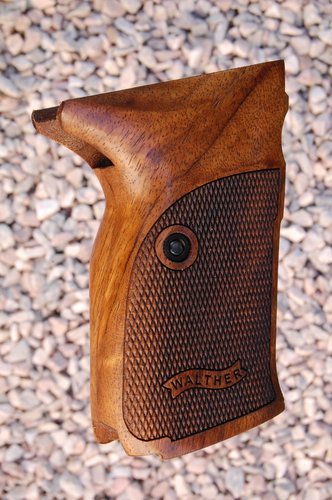 WALTHER P5 grips with Thumb rest (checkered+logo)